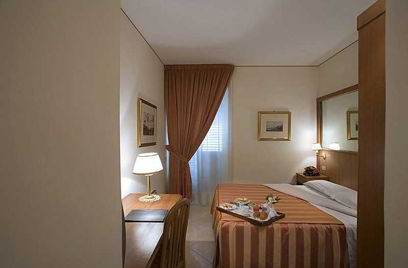 Hotel San Giorgio Napoli Rom bilde
